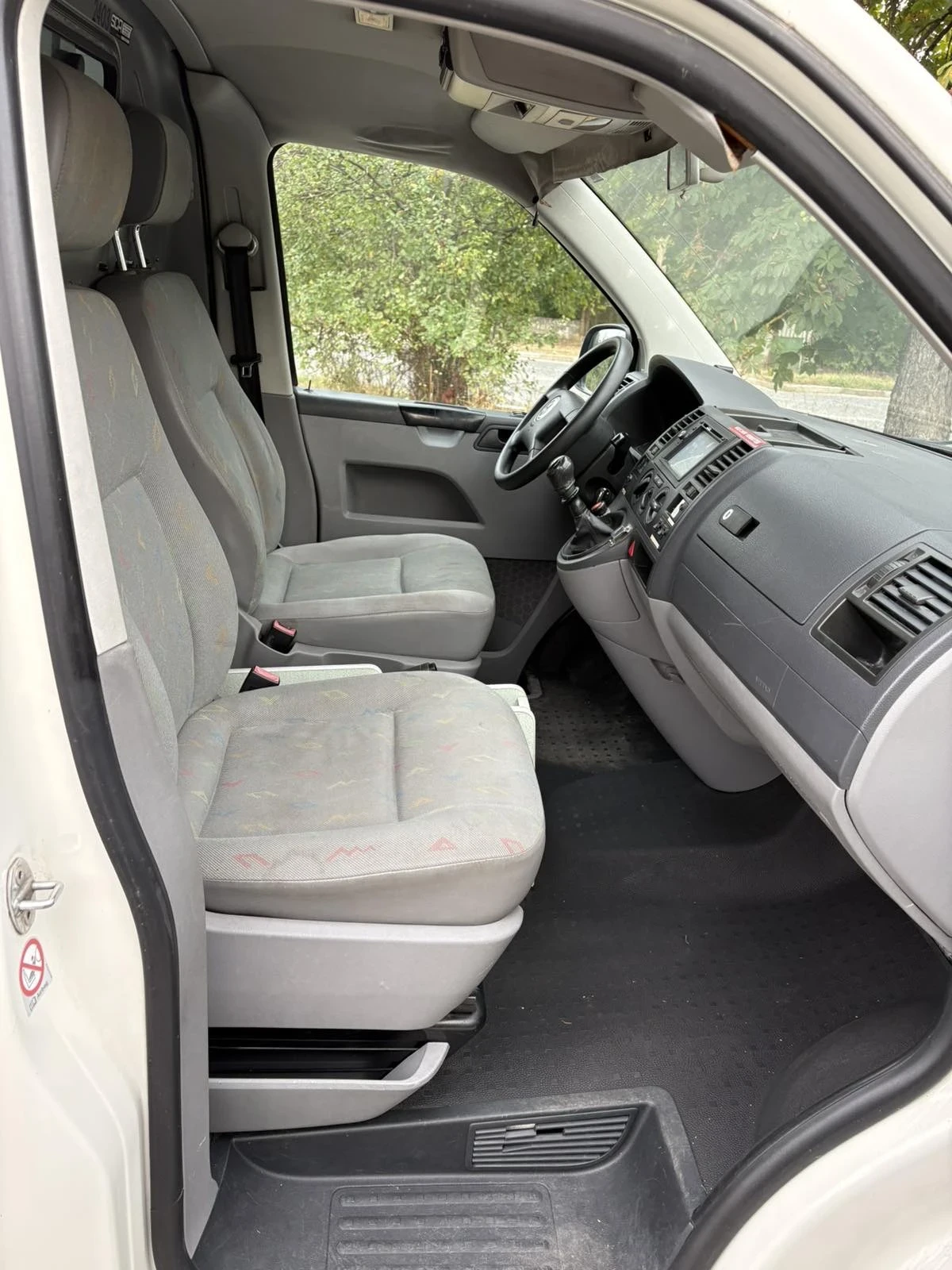VW T5 2.5 TDI 4x4, снимка 5 - Бусове и автобуси - 56379427