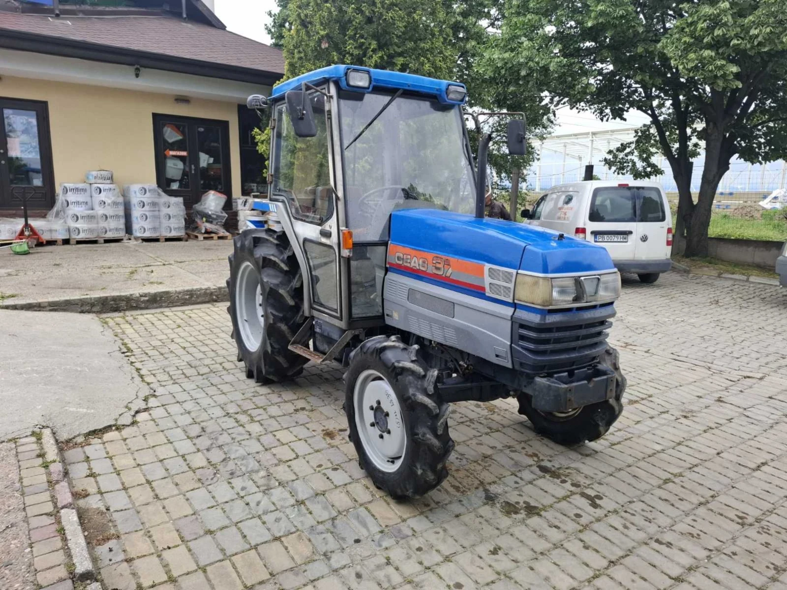 Трактор ISEKI Geas 37, снимка 5 - Селскостопанска техника - 54540329