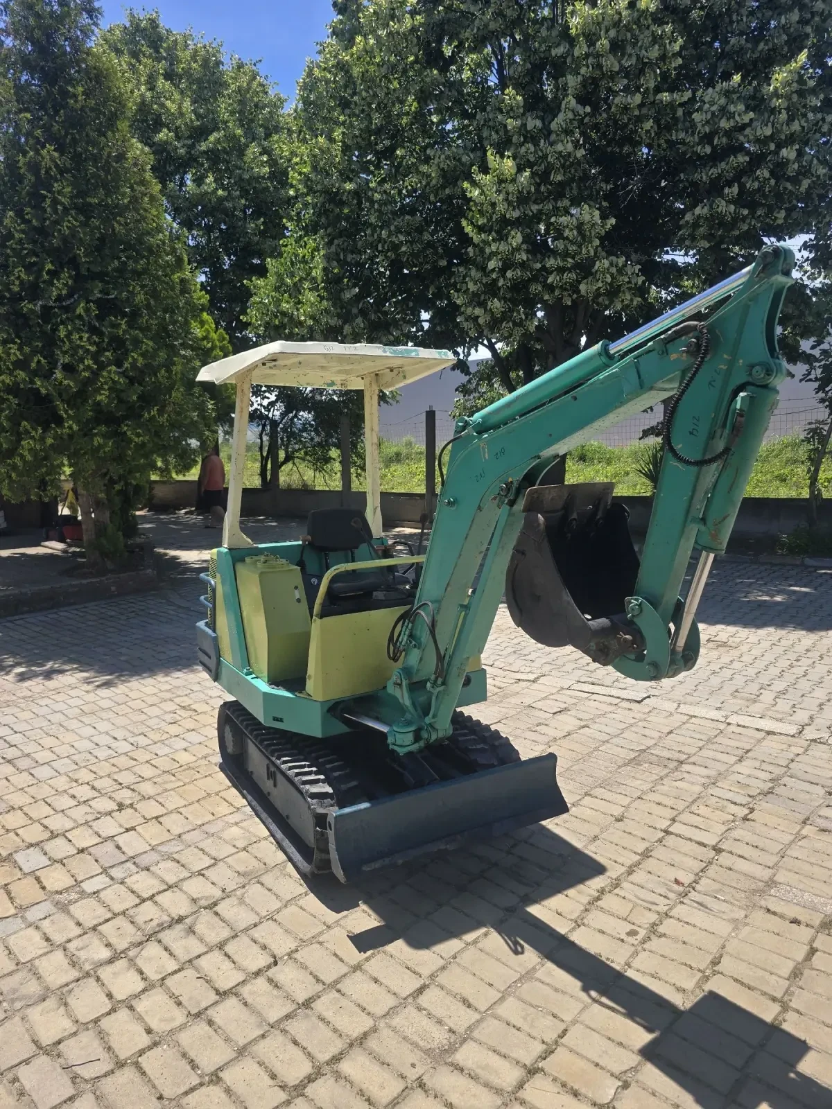 Багер Yanmar В- 12, снимка 2 - Индустриална техника - 54820840