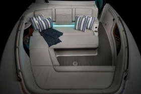 Моторна яхта Sea Ray 370 Sundancer, снимка 5
