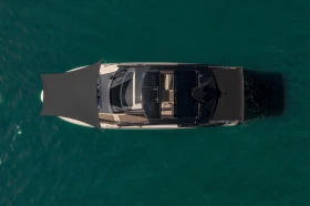 Моторна яхта Sea Ray 370 Sundancer, снимка 6