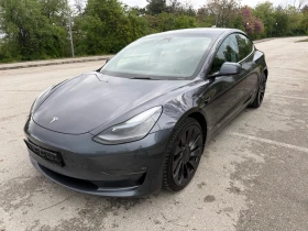 ������ Tesla Model 3
