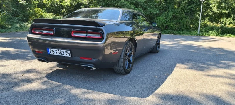 Dodge Challenger HEMI, снимка 6 - Автомобили и джипове - 47591992