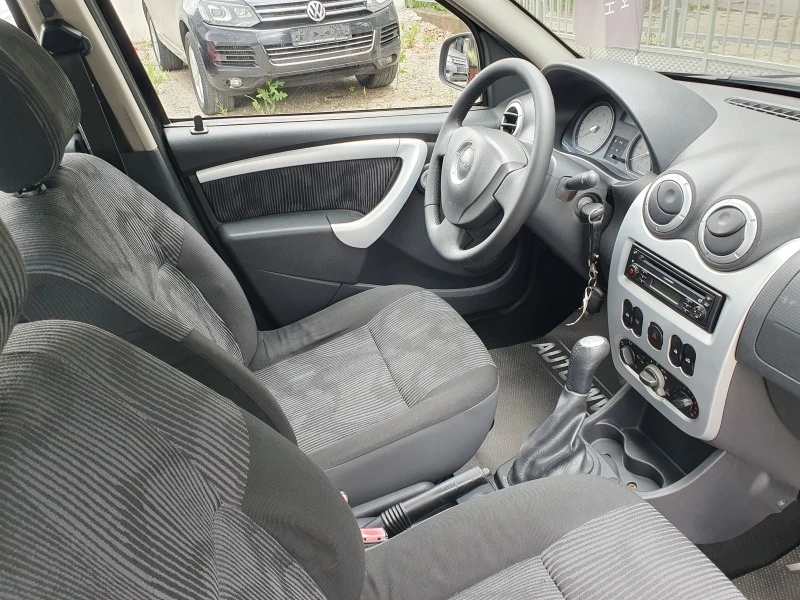 Dacia Sandero 1.4/75кс/АГУ, снимка 15 - Автомобили и джипове - 45715228