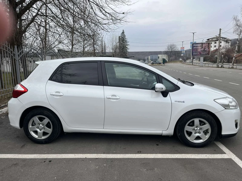 Toyota Auris HYBRID , снимка 7 - Автомобили и джипове - 48995506