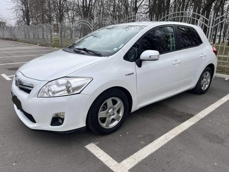 Toyota Auris HYBRID , снимка 3 - Автомобили и джипове - 48995506