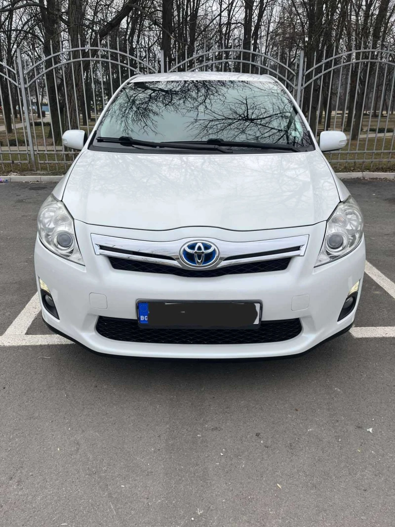 Toyota Auris HYBRID , снимка 2 - Автомобили и джипове - 48995506