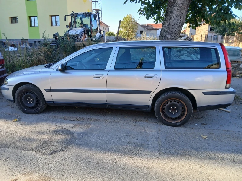 Volvo V70, снимка 7 - Автомобили и джипове - 51816212