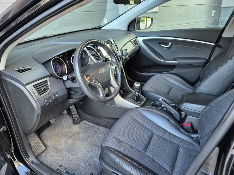 Hyundai I30 1.6 CRDI#NAVI#, снимка 8 - Автомобили и джипове - 51950621