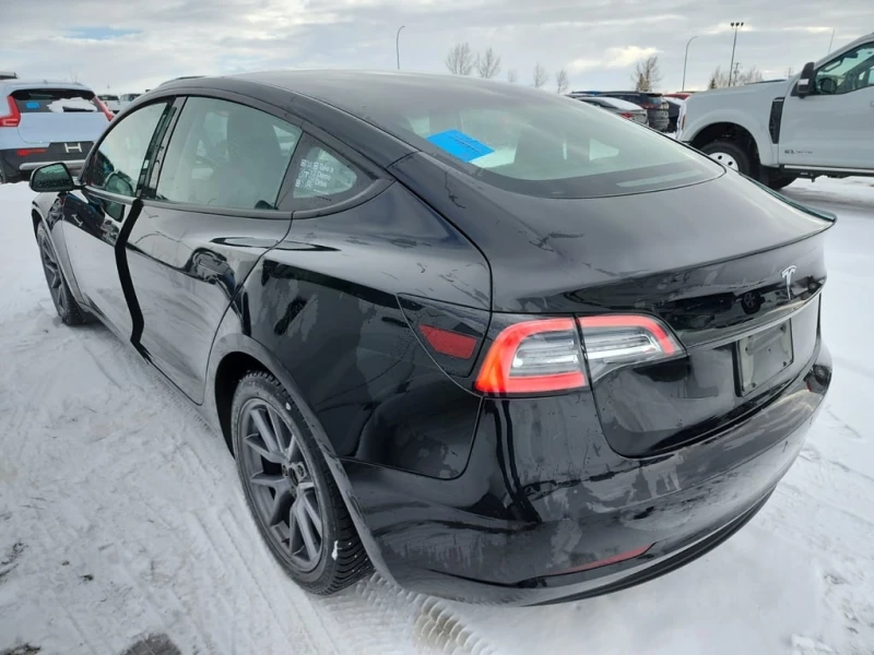Tesla Model 3 2022 LONG RANGE * CARFAX * БЕЗ ПЪРВОНАЧАЛНА ВНОСКА, снимка 6 - Автомобили и джипове - 52661894