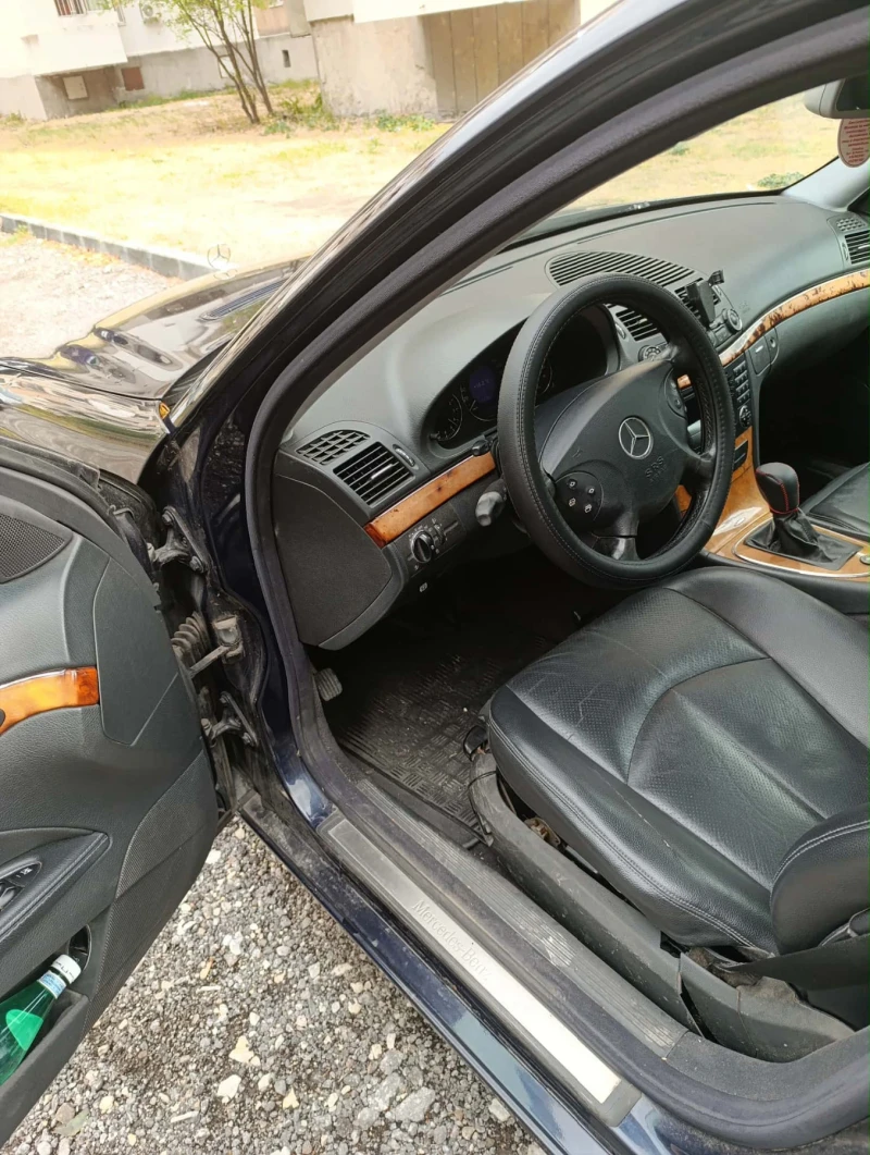 Mercedes-Benz E 240  W211, снимка 6 - Автомобили и джипове - 52807657