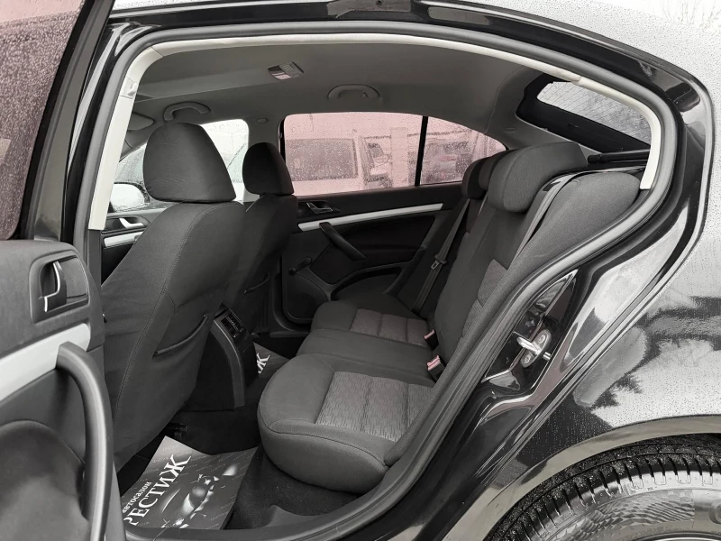 Skoda Octavia 1.9 TDI - 105k.c., снимка 11 - Автомобили и джипове - 52858946