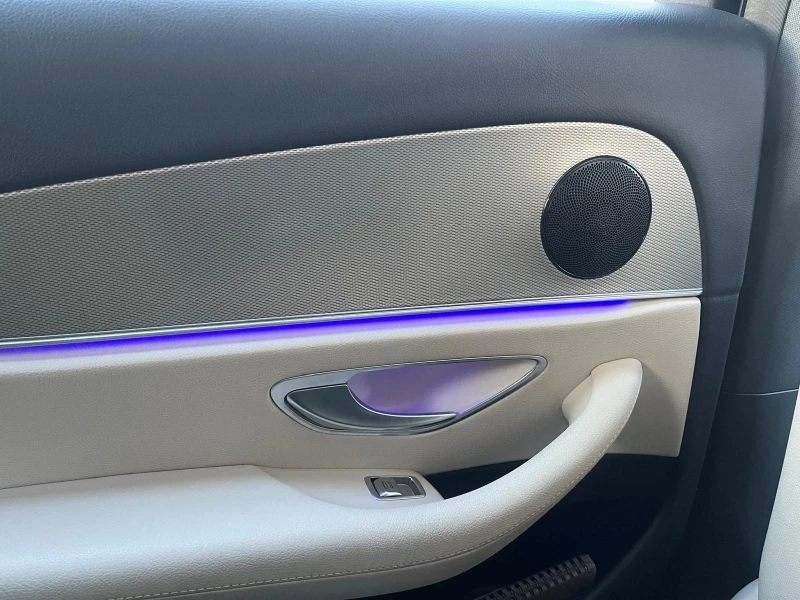 Mercedes-Benz E 220, снимка 9 - Автомобили и джипове - 52859279