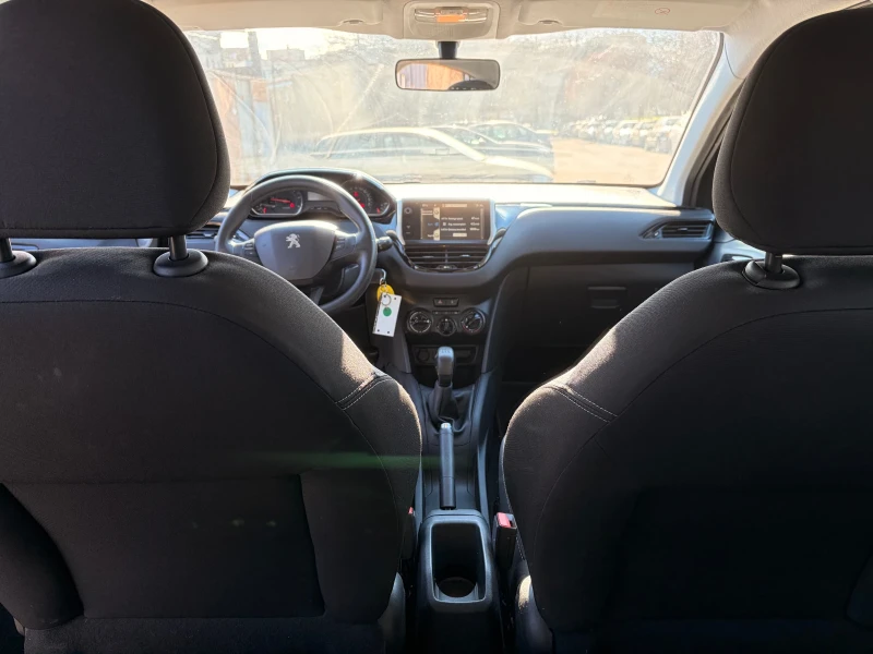Peugeot 208 HDI, снимка 9 - Автомобили и джипове - 53097682