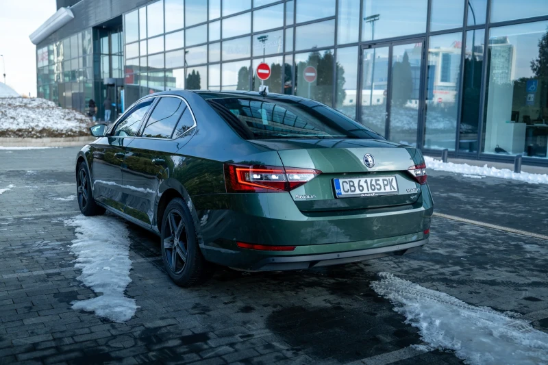 Skoda Superb 2.0TDI, снимка 6 - Автомобили и джипове - 53371299