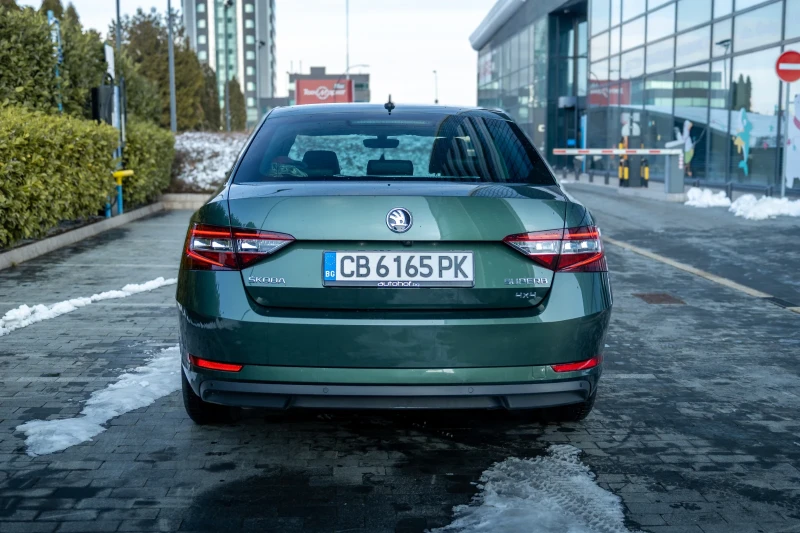 Skoda Superb 2.0TDI, снимка 5 - Автомобили и джипове - 53371299