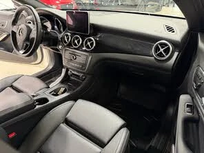 Mercedes-Benz CLA 250 4 MATIC * АвтоКредит(ЦЕНА ДО БГ), снимка 11 - Автомобили и джипове - 53818297