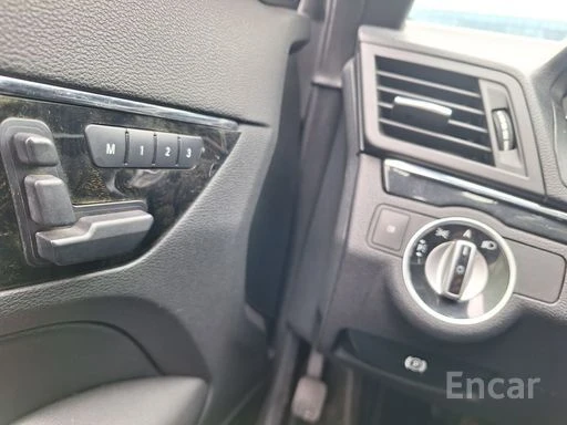 Mercedes-Benz E 350 E-Class E350 Coupe, снимка 13 - Автомобили и джипове - 54176462