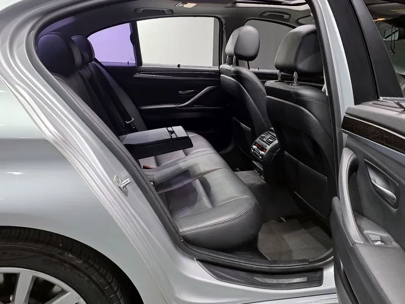 BMW 528 i, снимка 12 - Автомобили и джипове - 54591300