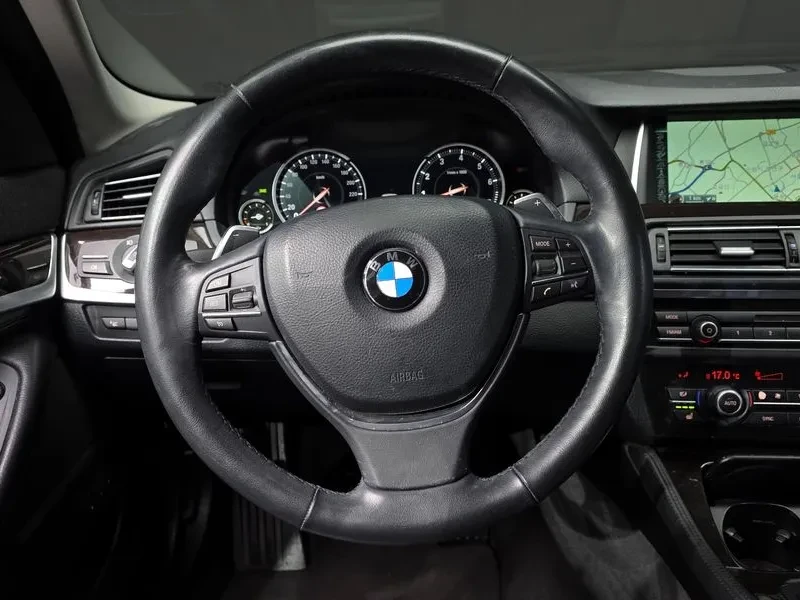BMW 528 i, снимка 13 - Автомобили и джипове - 54591300