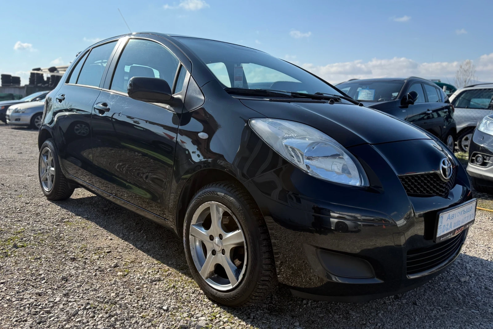Toyota Yaris 1.33i Автомат Фейс Швейцария Евро5 - изображение 5