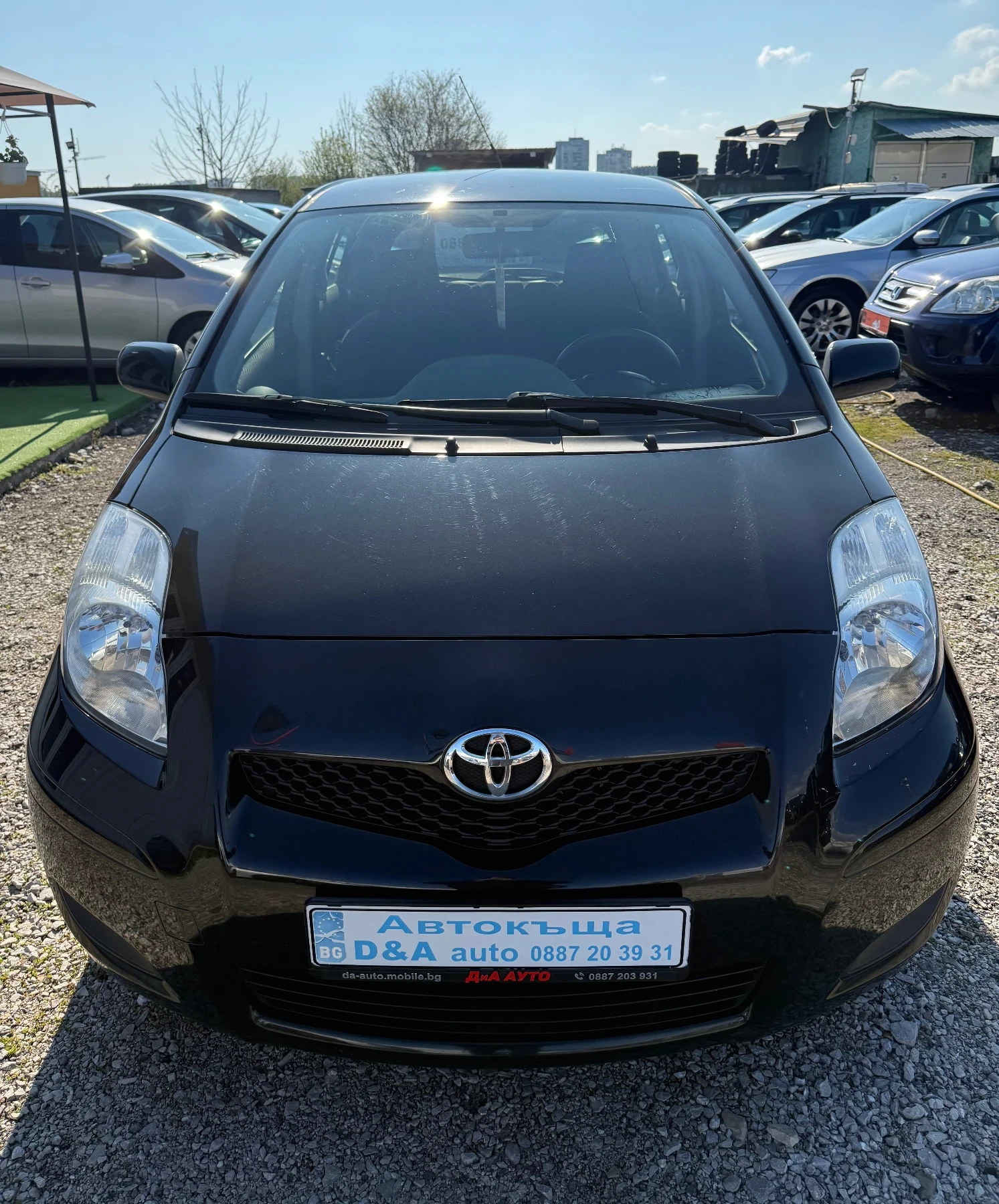 Toyota Yaris 1.33i Автомат Фейс Швейцария Евро5 - изображение 3