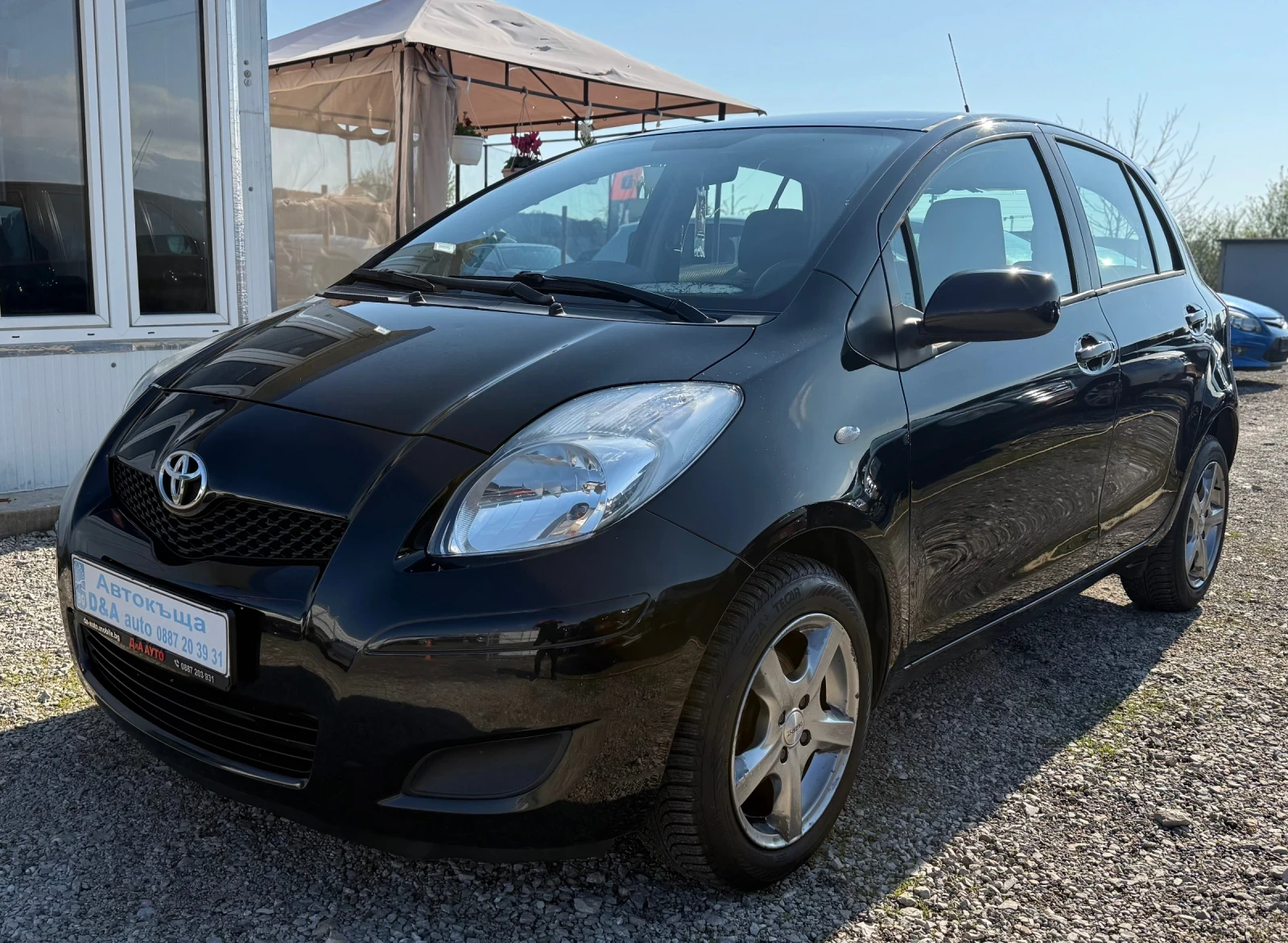 Toyota Yaris 1.33i Автомат Фейс Швейцария Евро5 - изображение 4