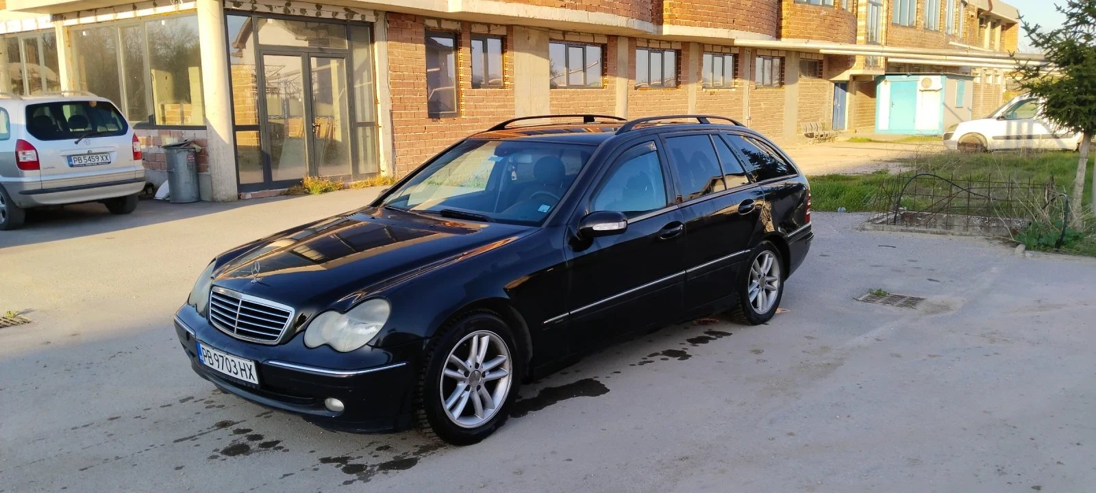 Mercedes-Benz C 220 2.2 - изображение 2