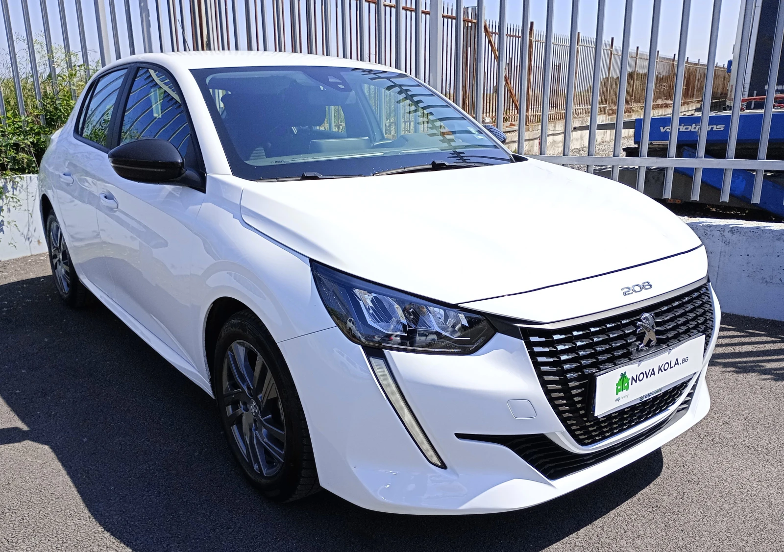 Peugeot 208 Peugeot 208 1.2 PureTech (75 кс) - изображение 2