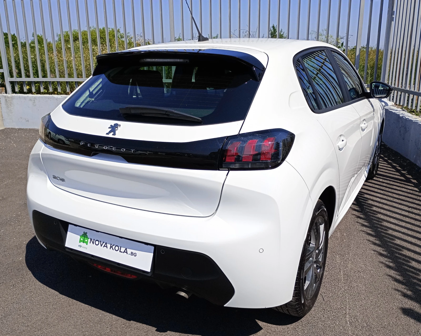 Peugeot 208 Peugeot 208 1.2 PureTech (75 кс) - изображение 4