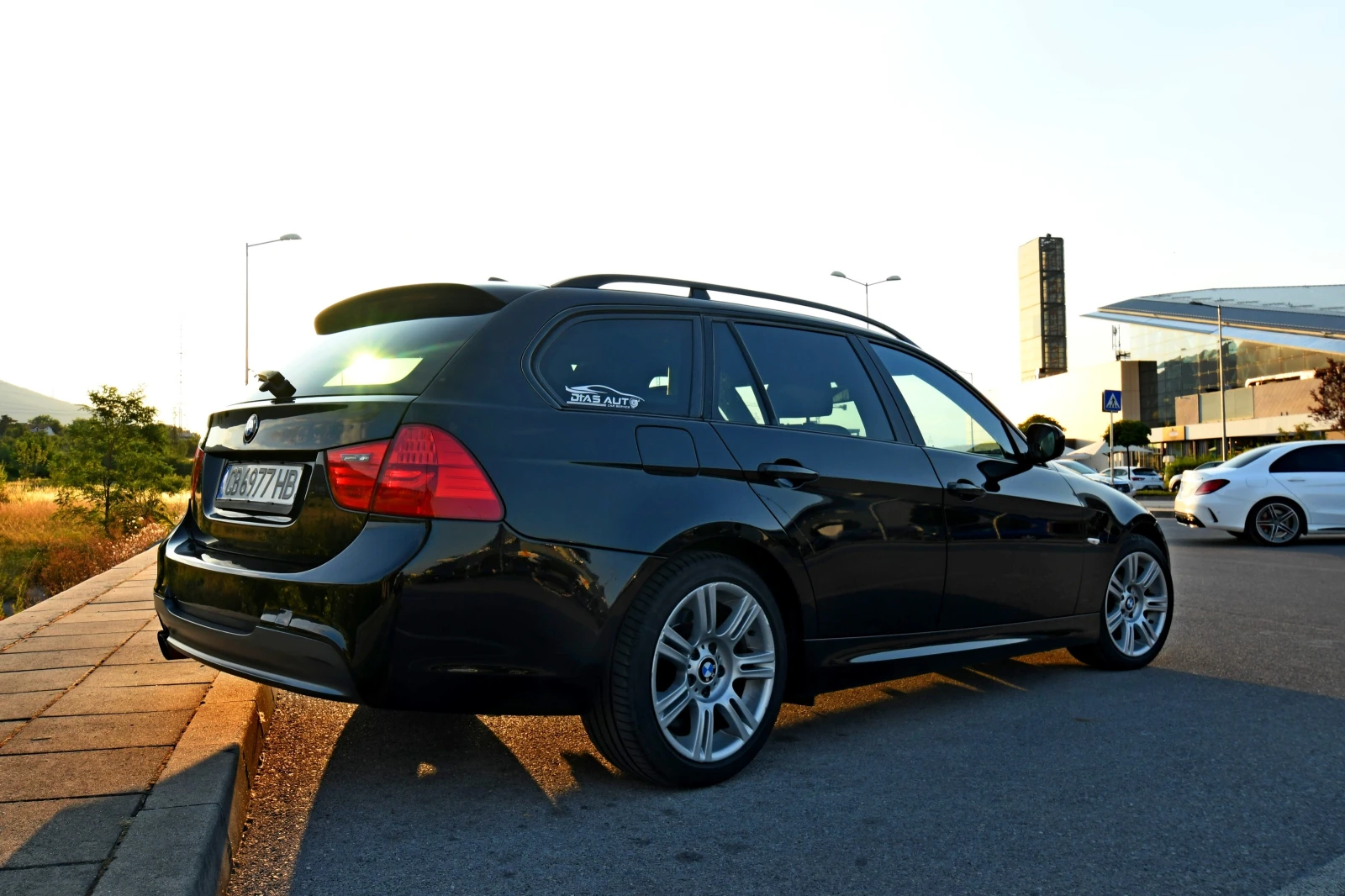 BMW 325 xi 3.0 Facelift - изображение 6