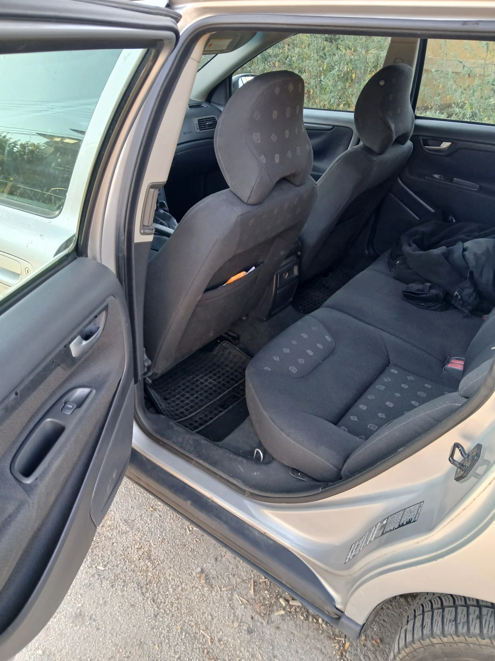 Volvo V70  - изображение 6