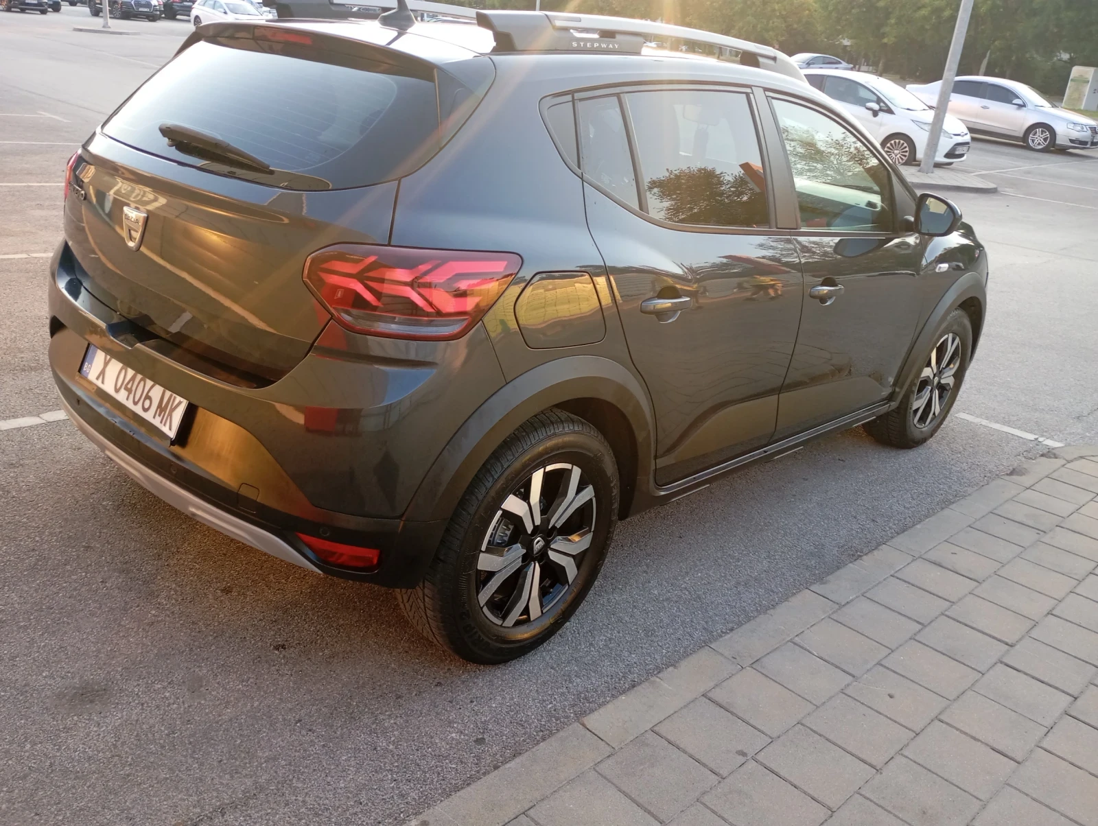 Dacia Sandero Stepway 1.0, снимка 17 - Автомобили и джипове - 54723654