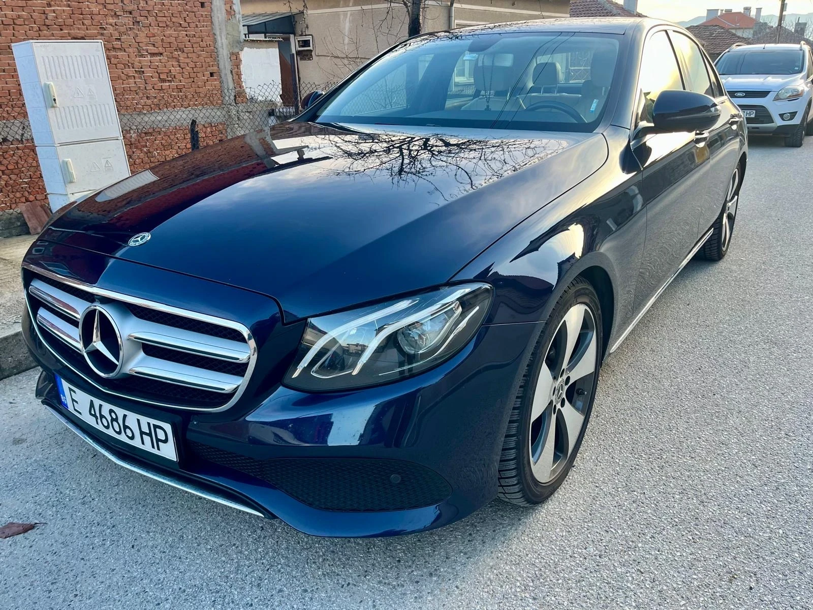 Mercedes-Benz E 220  - изображение 2