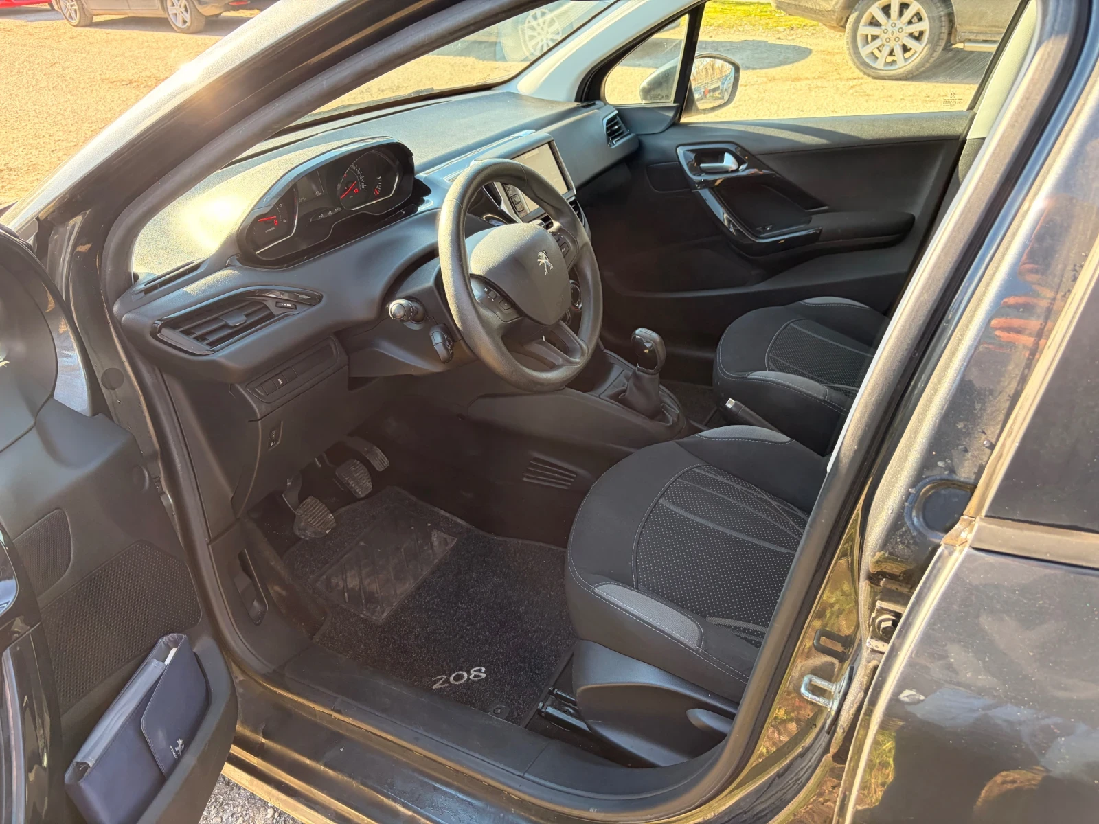 Peugeot 208 166 000км.  - изображение 10