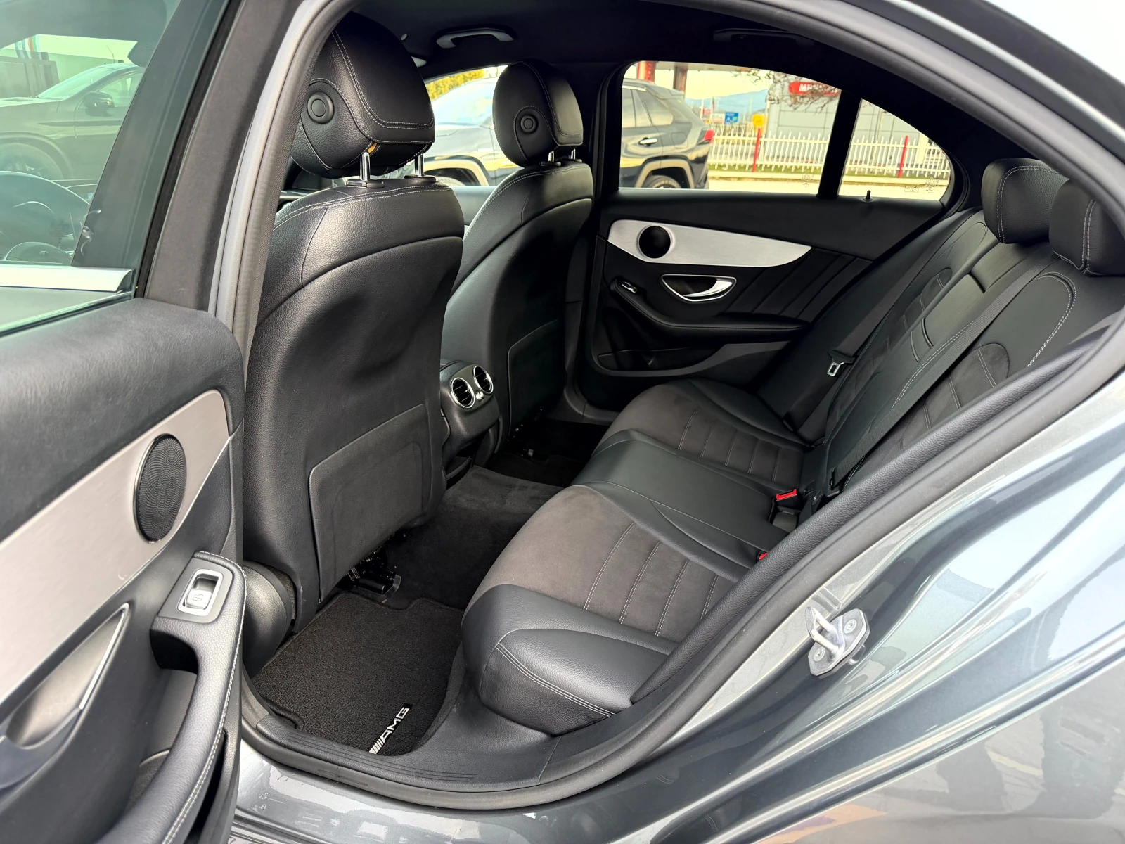 Mercedes-Benz C 220 d AMG PREMIUM * FACELIFT* DIGITAL | Mobile.bg � ����������� 11
