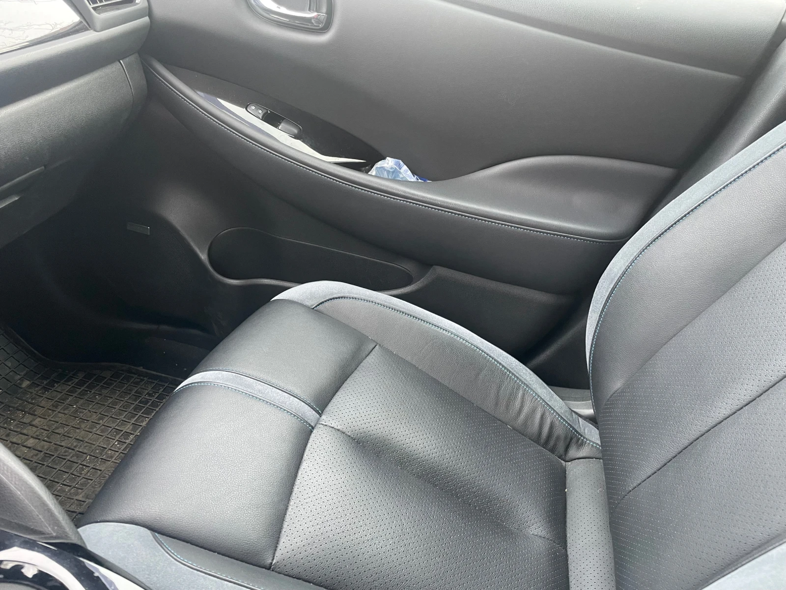 Nissan Leaf  TEKNA 40kW, кожен салон. , снимка 9 - Автомобили и джипове - 53921743