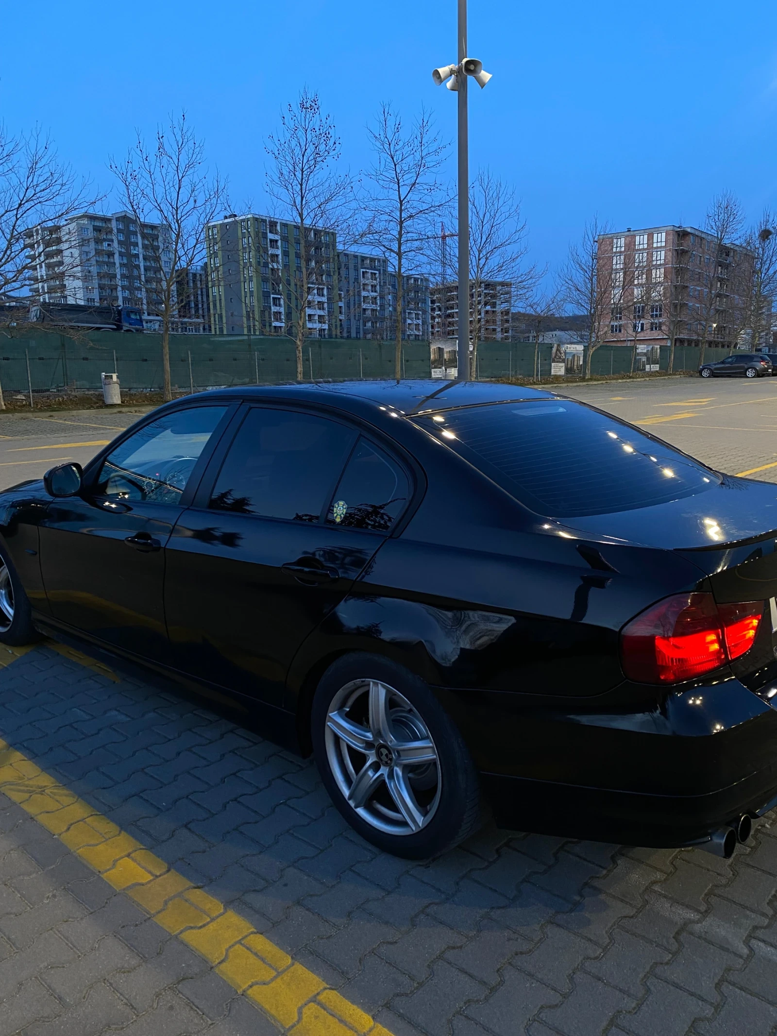 BMW 320, снимка 3 - Автомобили и джипове - 54380073