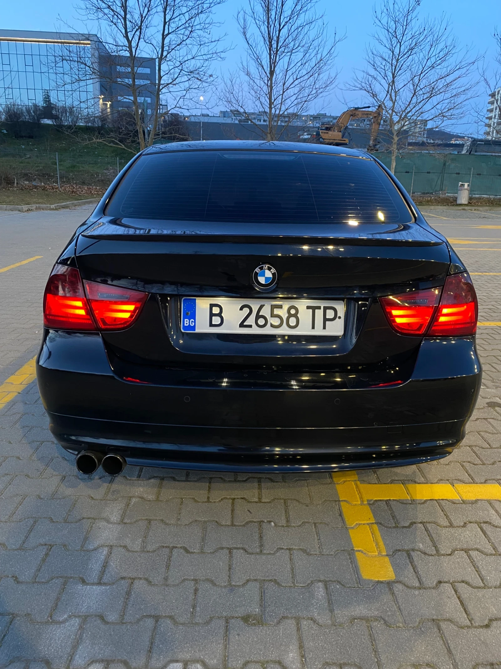 BMW 320, снимка 2 - Автомобили и джипове - 54380073