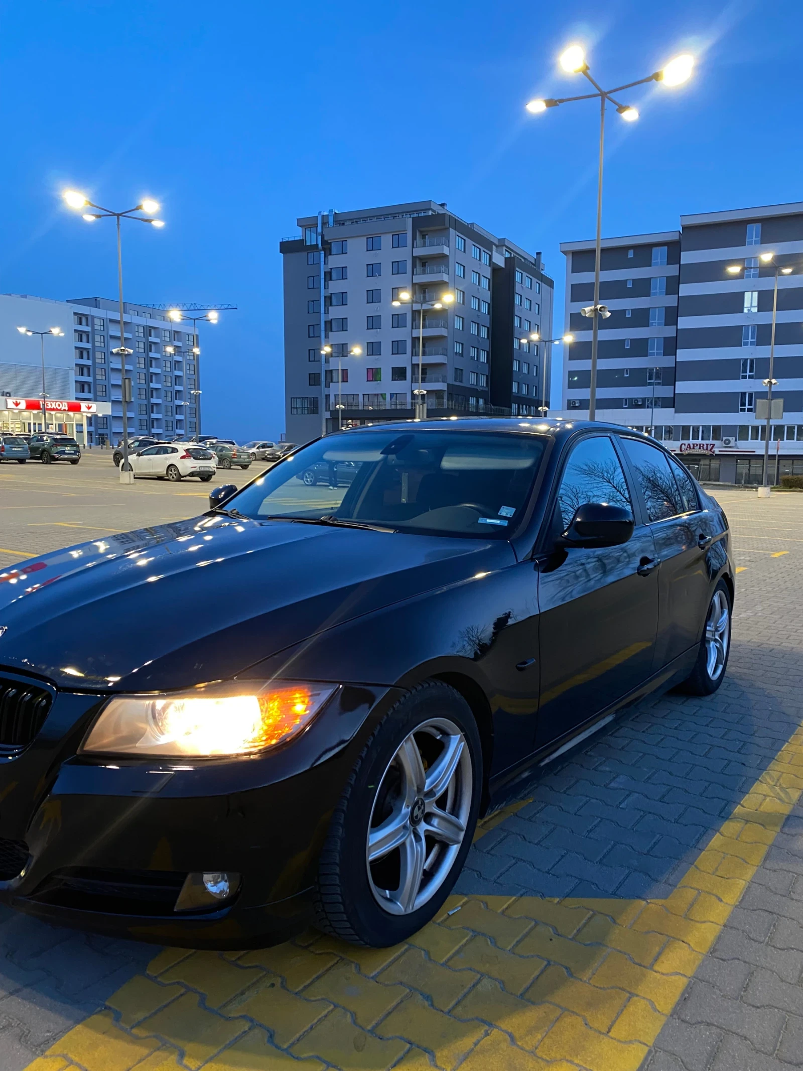 BMW 320, снимка 4 - Автомобили и джипове - 54380073