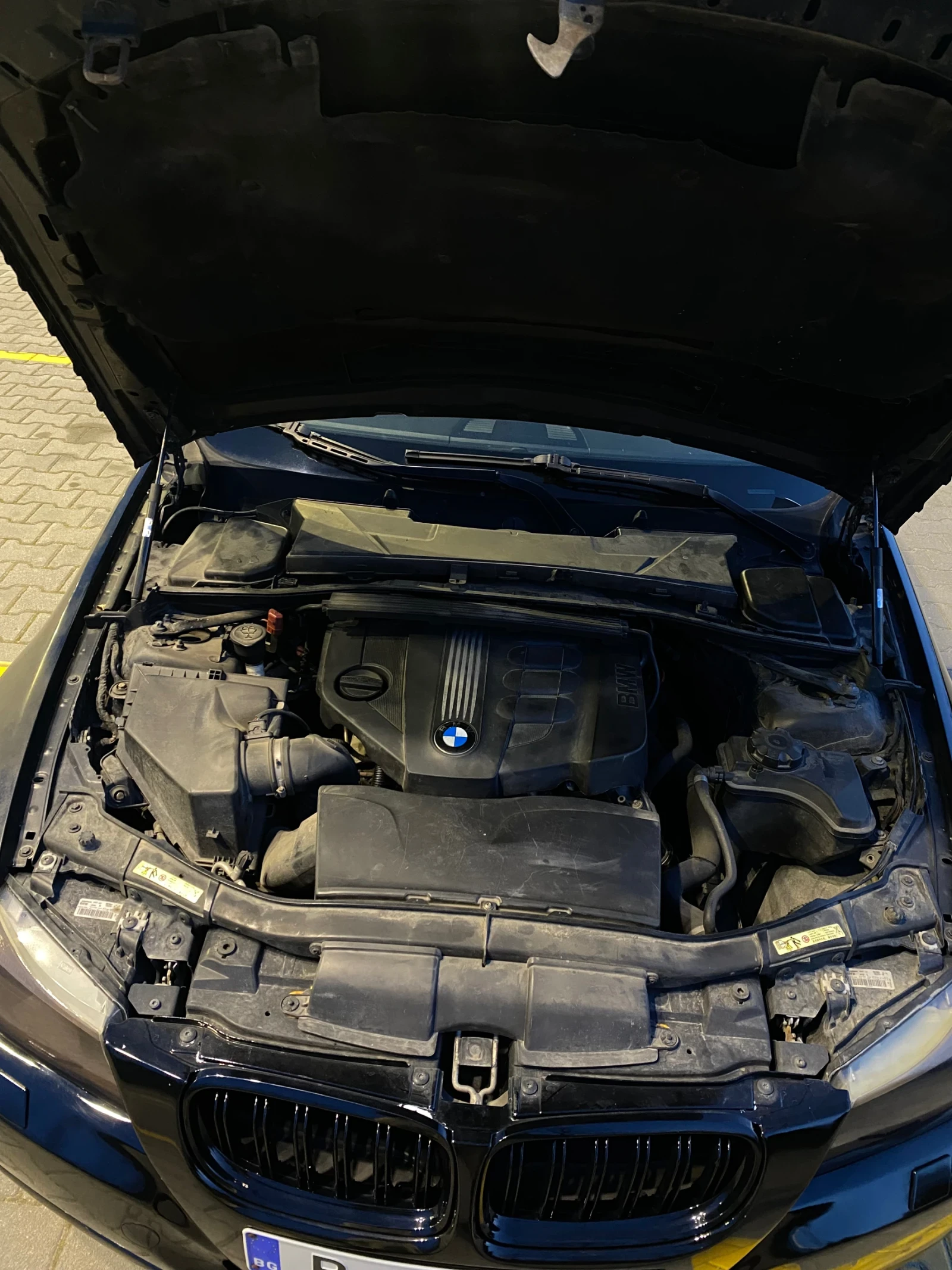 BMW 320, снимка 12 - Автомобили и джипове - 54380073