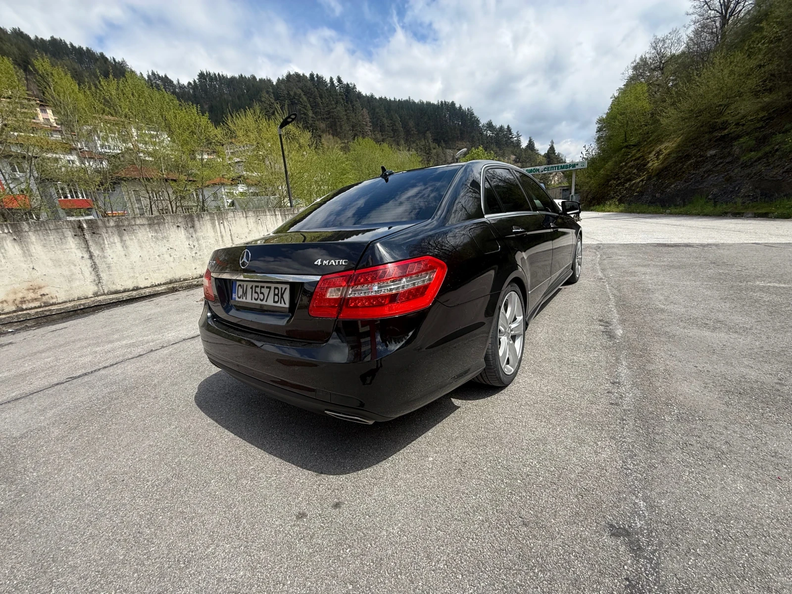 Mercedes-Benz E 350 AMG, снимка 3 - Автомобили и джипове - 54397666