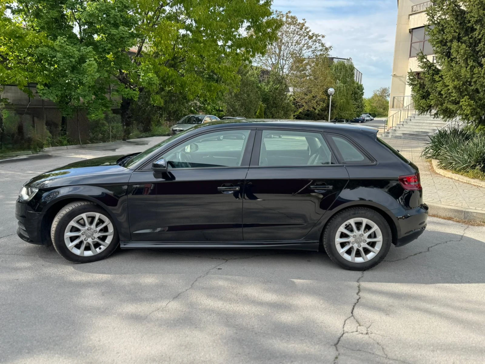 Audi A3 Sportback, снимка 4 - Автомобили и джипове - 54427595