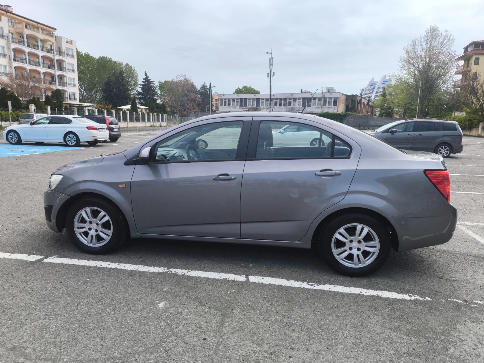 Chevrolet Aveo, снимка 5 - Автомобили и джипове - 54482100