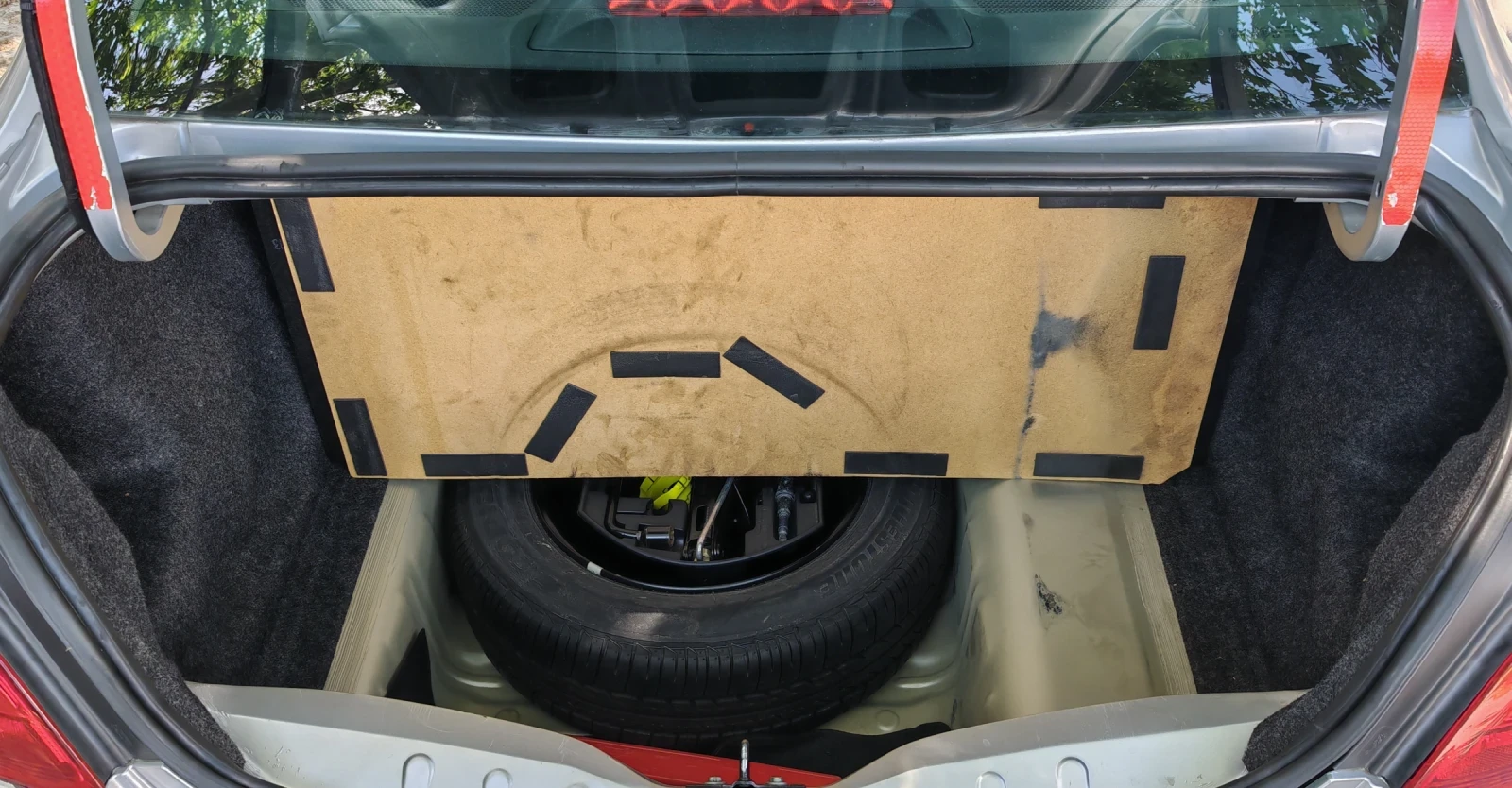 Peugeot 301 1.6HDI 92к.с КЛИМАТИК* USB* ISOFIX* Bluetooth , снимка 11 - Автомобили и джипове - 54702051