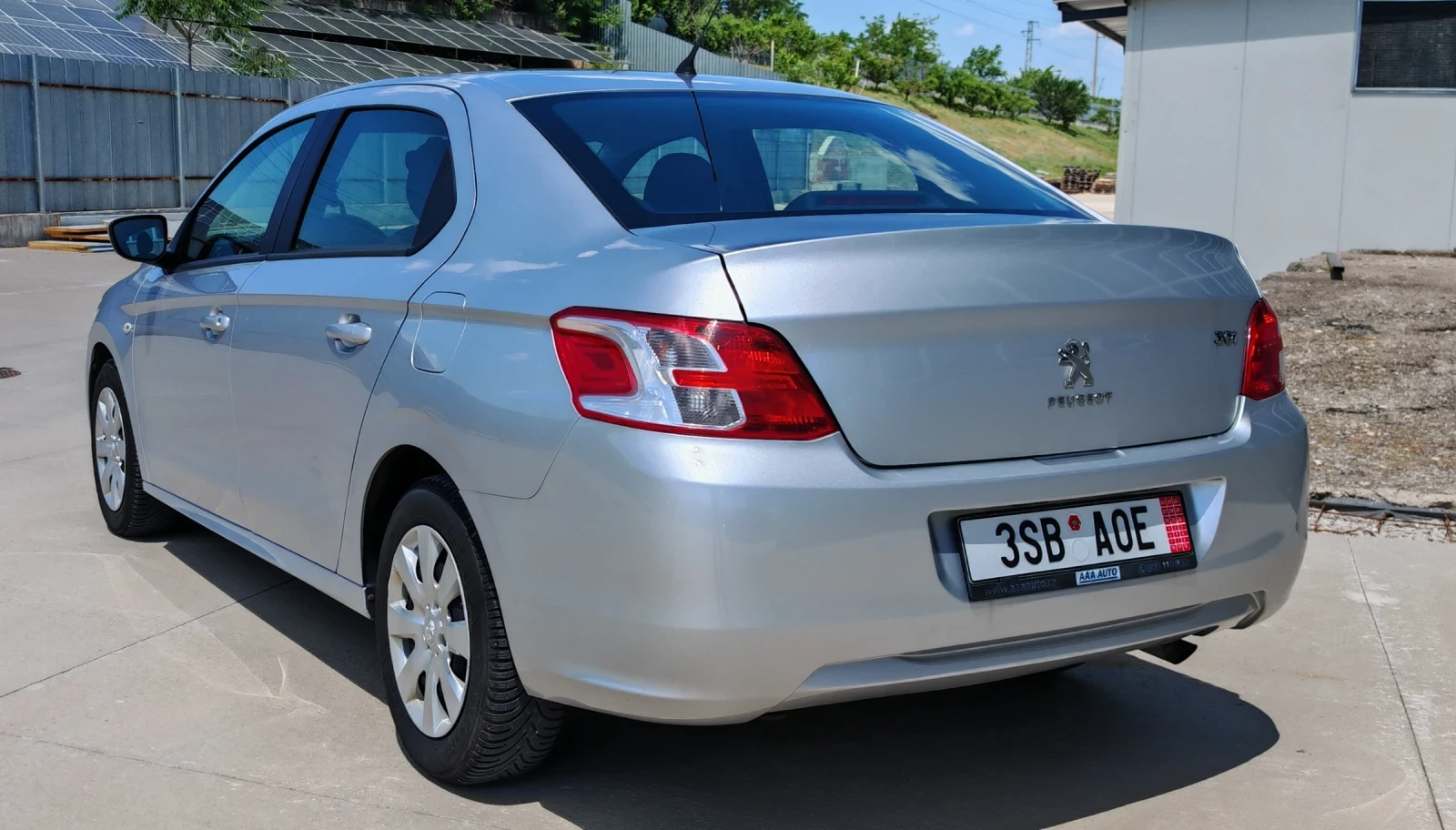 Peugeot 301 1.6HDI 92к.с КЛИМАТИК* USB* ISOFIX* Bluetooth , снимка 3 - Автомобили и джипове - 54702051