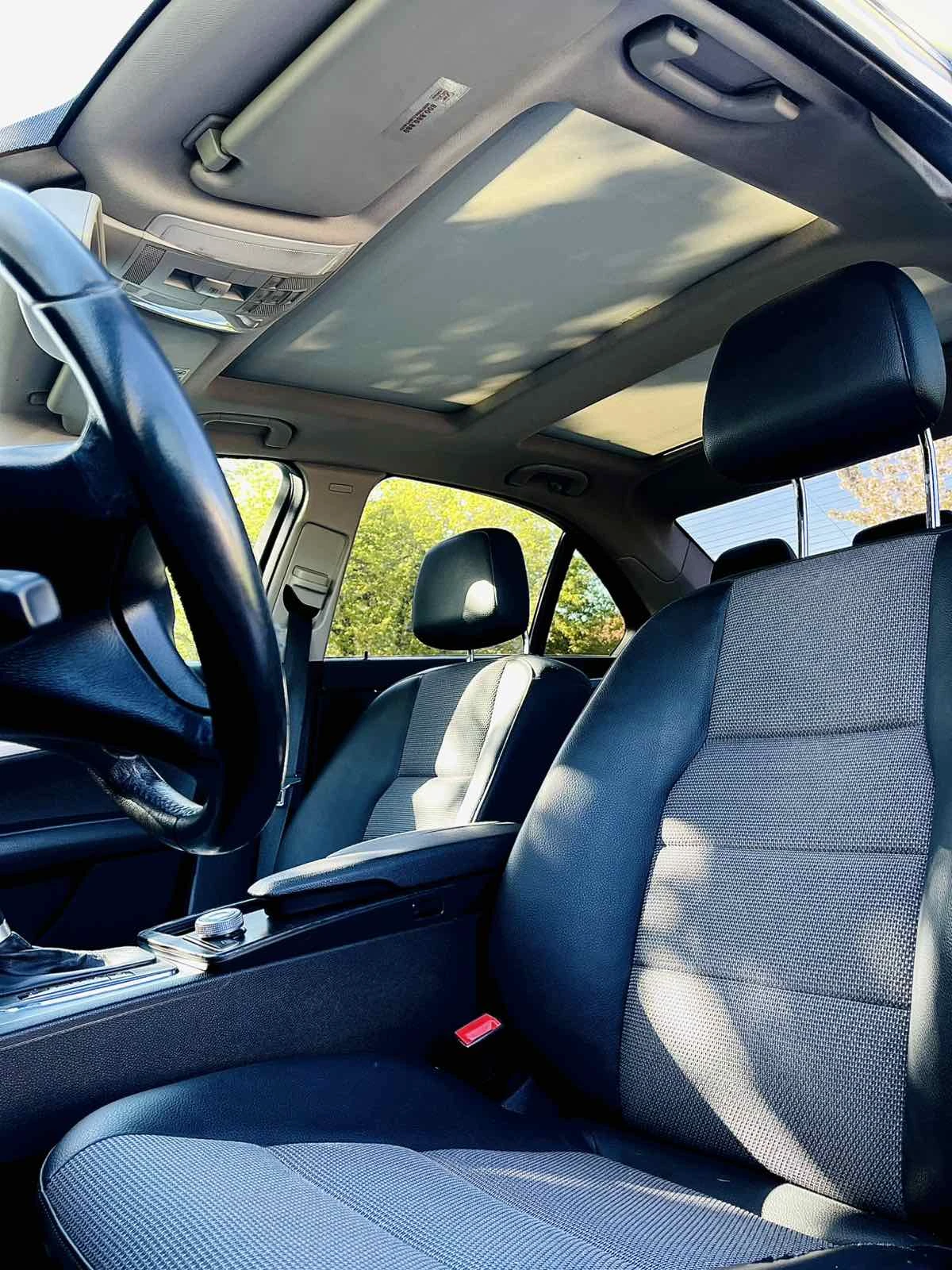 Mercedes-Benz C 320, снимка 7 - Автомобили и джипове - 54878646