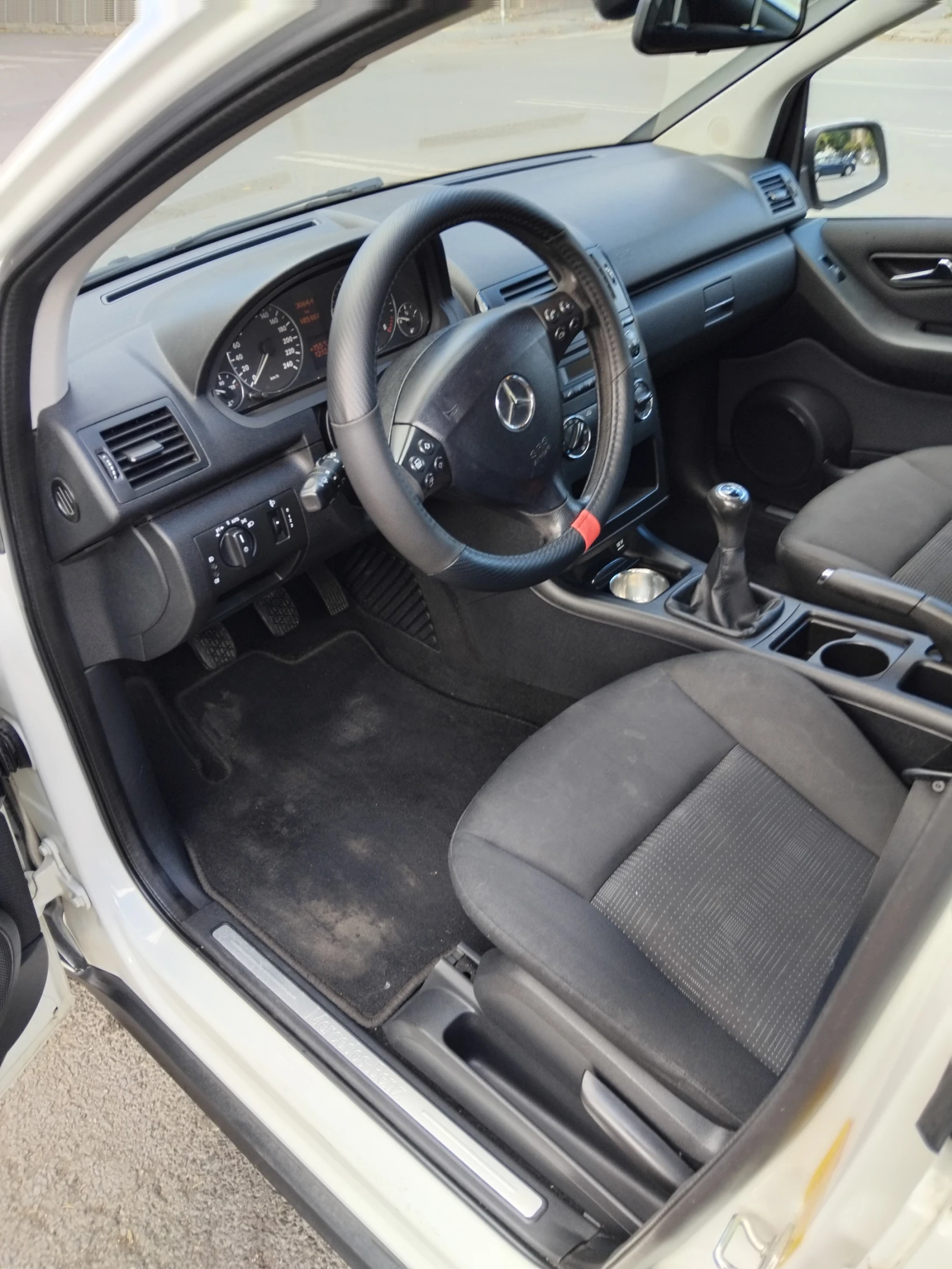 Mercedes-Benz A 160, снимка 14 - Автомобили и джипове - 56248471