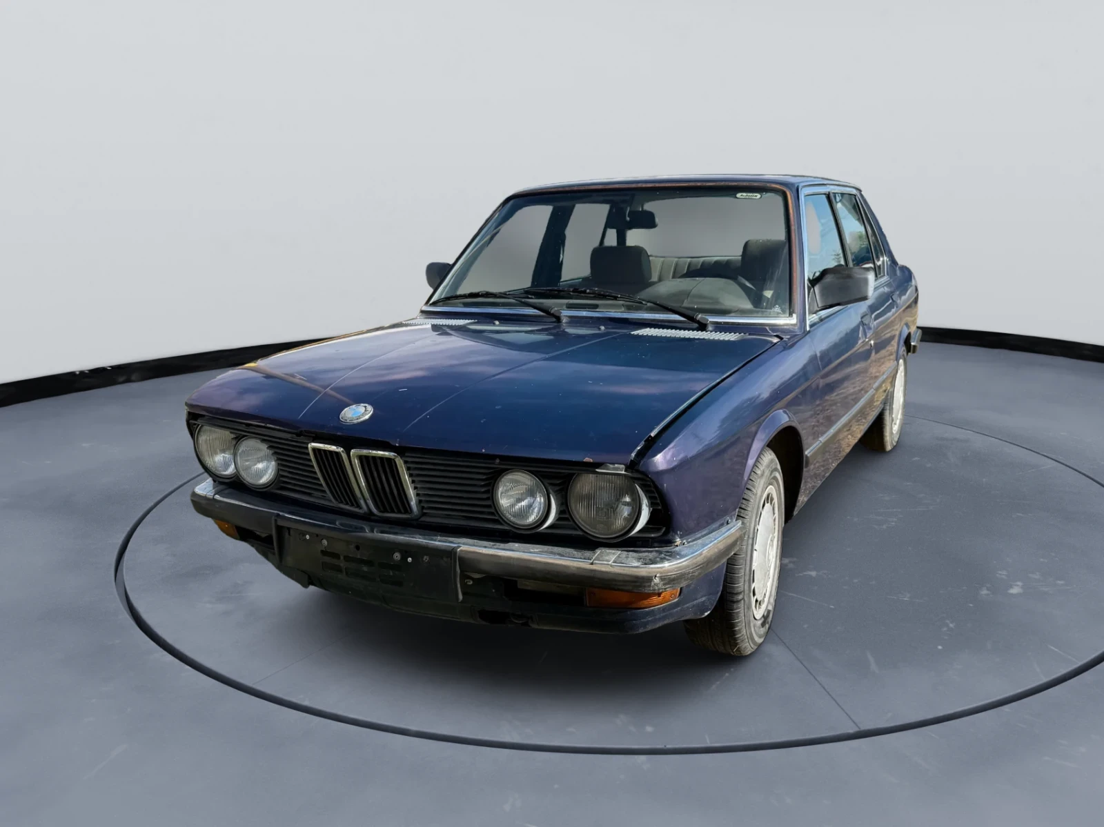 BMW 518 E28