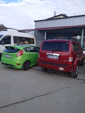 Dodge Nitro Сув 4х4, снимка 12